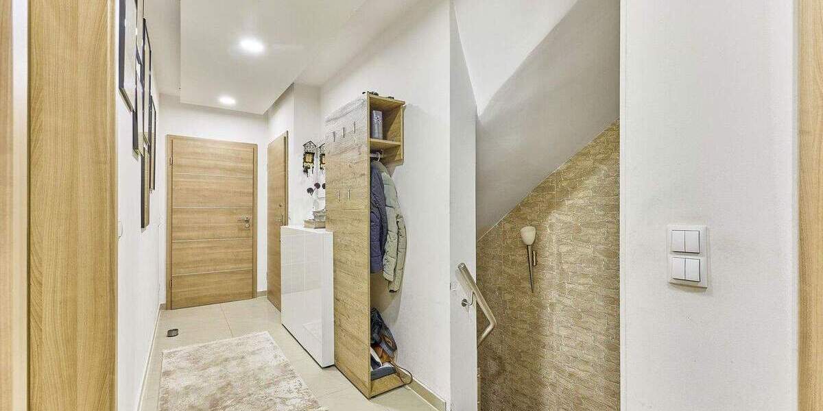 Reihenmittelhaus Ludwigshafen Oggersheim - 5 Zimmer, 180 m&sup2;, 499.000&euro; | Angebot:25799384