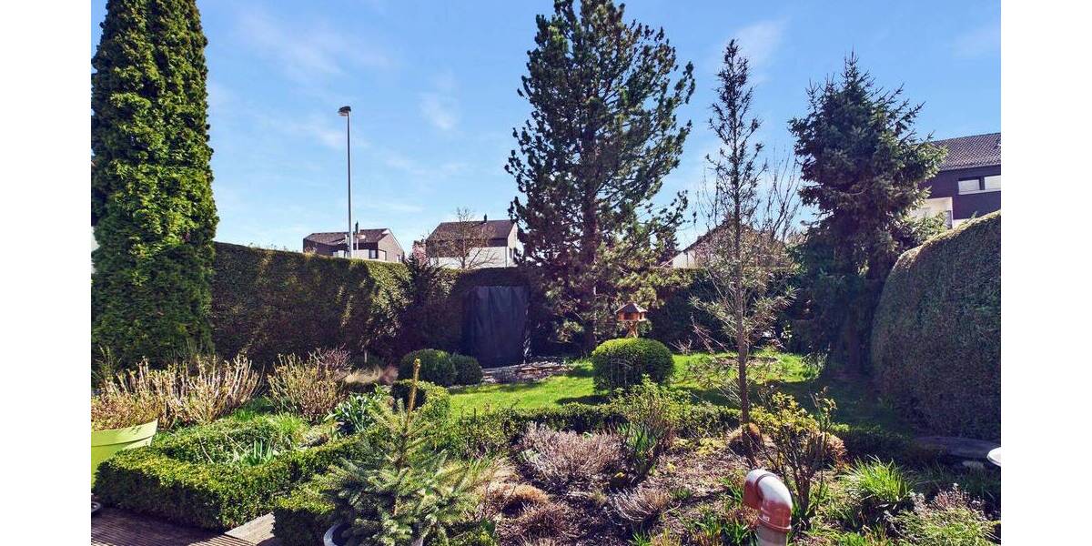 Doppelhaushälfte Neuhausen auf den Fildern - 5 Zimmer, 203 m&sup2;, 639.000&euro; | Angebot:26376797