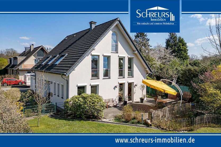 Haus zum Kaufen in Krefeld Benrad-Süd 775.000 € 222 m²