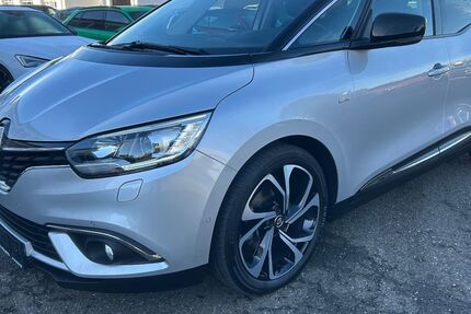 Renault Scenic 89.200 km 11.950 &euro; Trossingen 78647