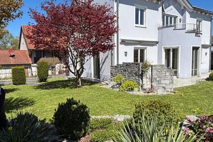 Haus Weiden in der Oberpfalz - 6 Zimmer, 175 m&sup2;, 599.000&euro; | Angebot:26401194