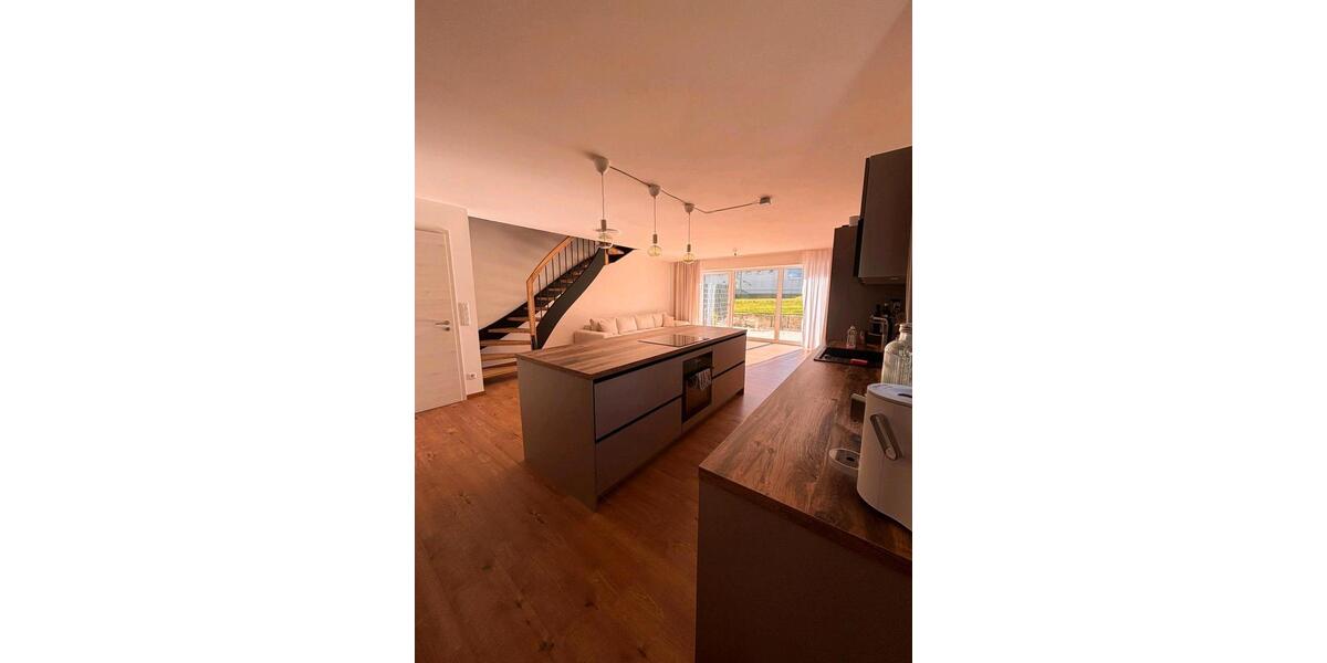 Terrassenwohnung Landau an der Isar - 4 Zimmer, 115 m&sup2;, 1.240&euro; | Angebot:25553055