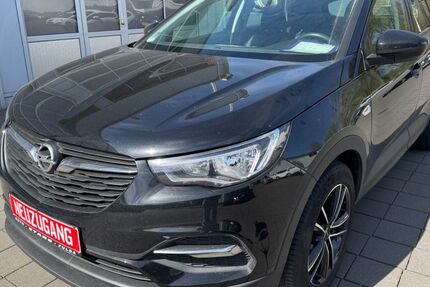 Opel Grandland (X) 61.699 km 13.890 &euro; Fulda 36043