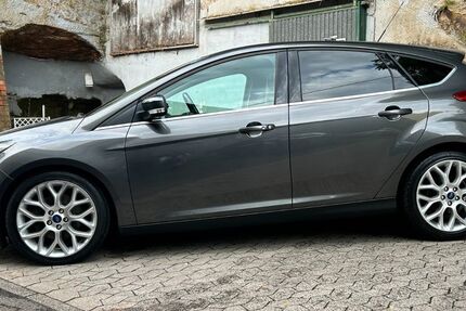 Ford Focus 108.000 km 9.900 &euro; Saarbrücken 66117