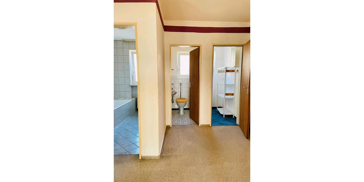 Etagenwohnung Kemnath - 4 Zimmer, 90 m&sup2;, 700&euro; | Angebot:25158100