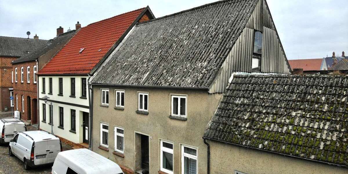 Einfamilienhaus Gnoien - 7 Zimmer, 109 m&sup2;, 19.900&euro; | Angebot:25087220