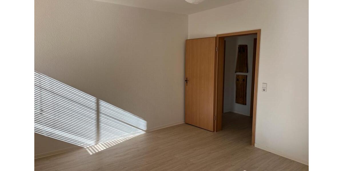 Etagenwohnung Ebersbach-Neugersdorf Neugersdorf - 2 Zimmer, 67 m&sup2;, 538&euro; | Angebot:26336143