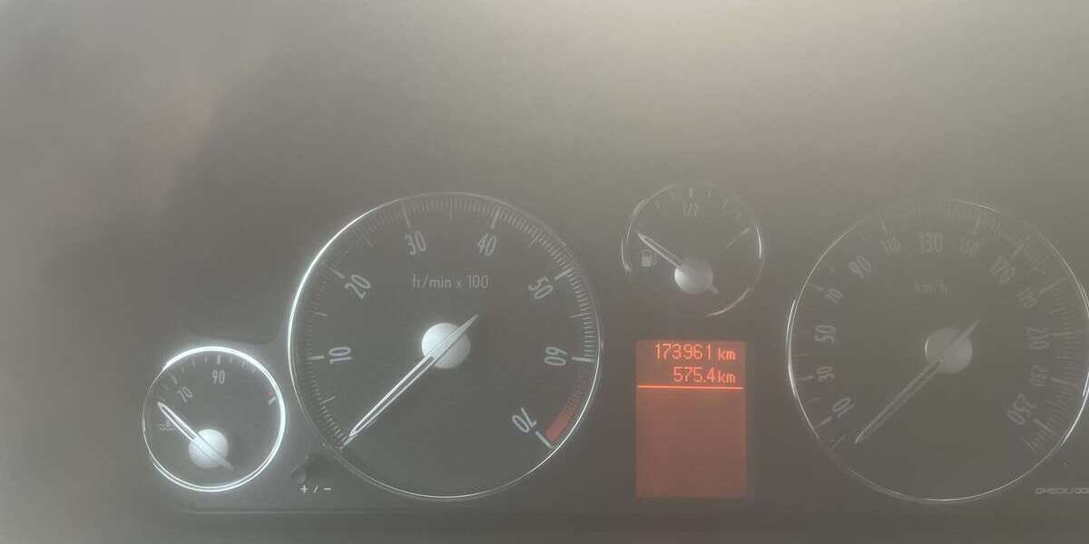 Peugeot 407 174.000 km 2.500 &euro; Zuzenhausen 74939