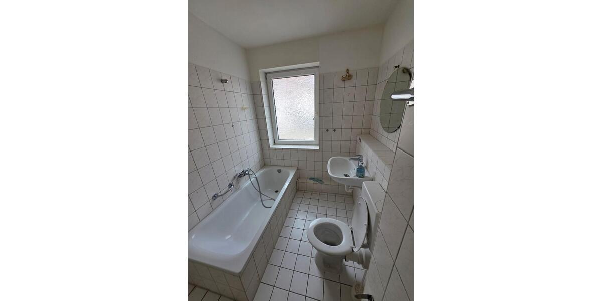 Erdgeschoßwohnung Hessisch Oldendorf - 3 Zimmer, 82 m&sup2;, 550&euro; | Angebot:26259112