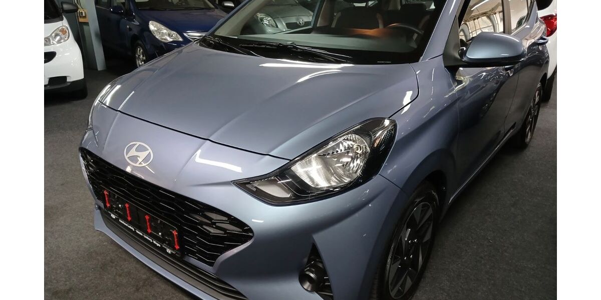 Hyundai i10 9.989 km 18.500 € Rüsselsheim 65428