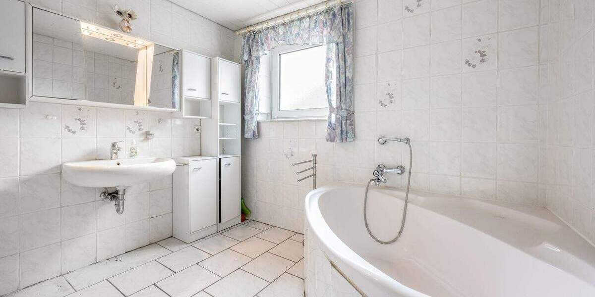 Mehrfamilienhaus, Wohnhaus Wolfsburg Nordsteimke - 8 Zimmer, 205 m&sup2;, 398.000&euro; | Angebot:23884125