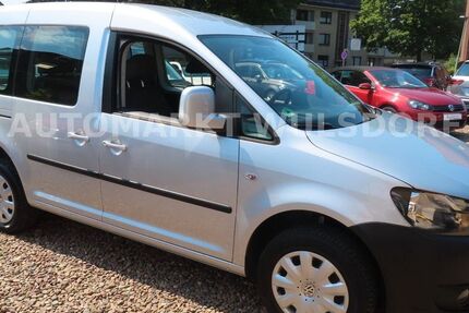 VW Caddy 108.000 km 12.950 &euro; Bremerhaven 27572