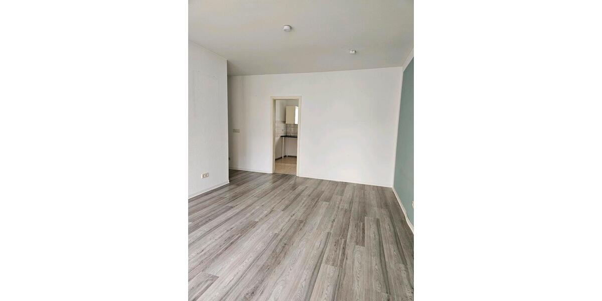 Etagenwohnung Schleusingen - 2 Zimmer, 68 m&sup2;, 470&euro; | Angebot:26001217