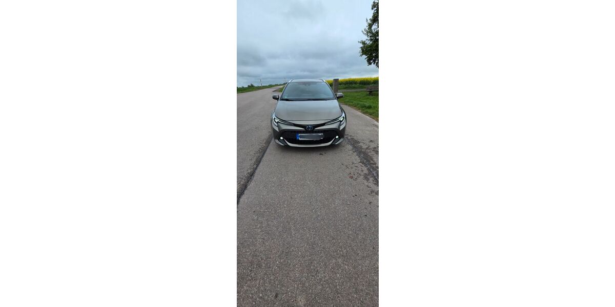 Toyota Corolla 63.500 km 19.700 &euro; Kesselsdorf 01723