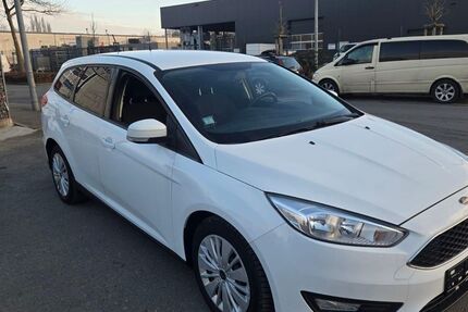 Ford Focus 104.000 km 9.990 &euro; Gelsenkirchen 45884