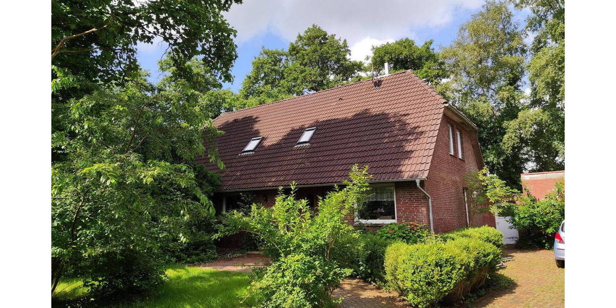 Einfamilienhaus Halbemond - 8 Zimmer, 194 m&sup2;, 269.000&euro; | Angebot:26258001