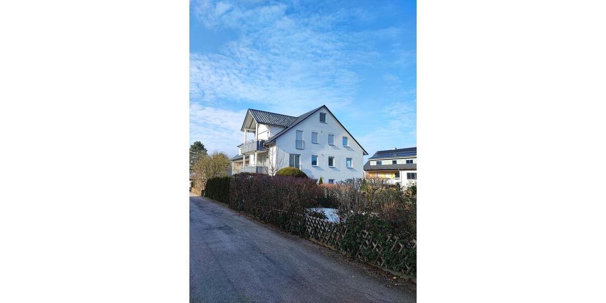 Dachgeschoßwohnung Heroldsbach - 4 Zimmer, 106 m&sup2;, 1.230&euro; | Angebot:26119763