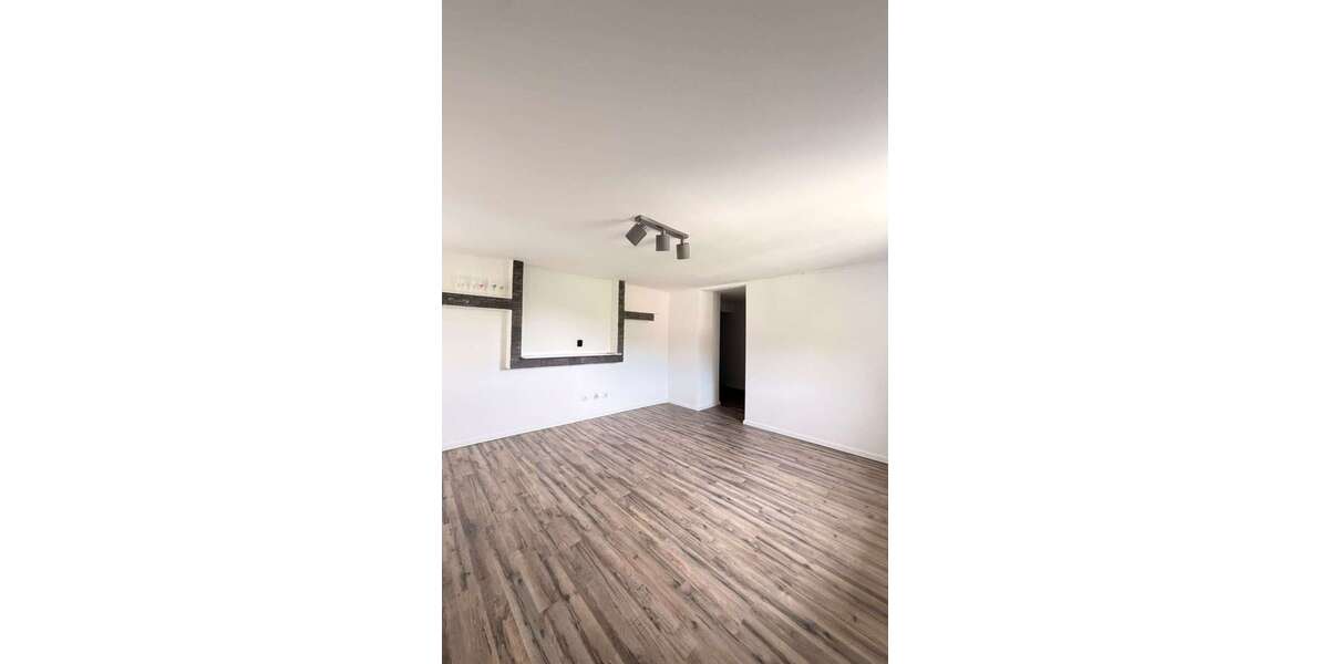 Etagenwohnung Waldshut-Tiengen Tiengen - 3 Zimmer, 72 m&sup2;, 1.110&euro; | Angebot:26837797