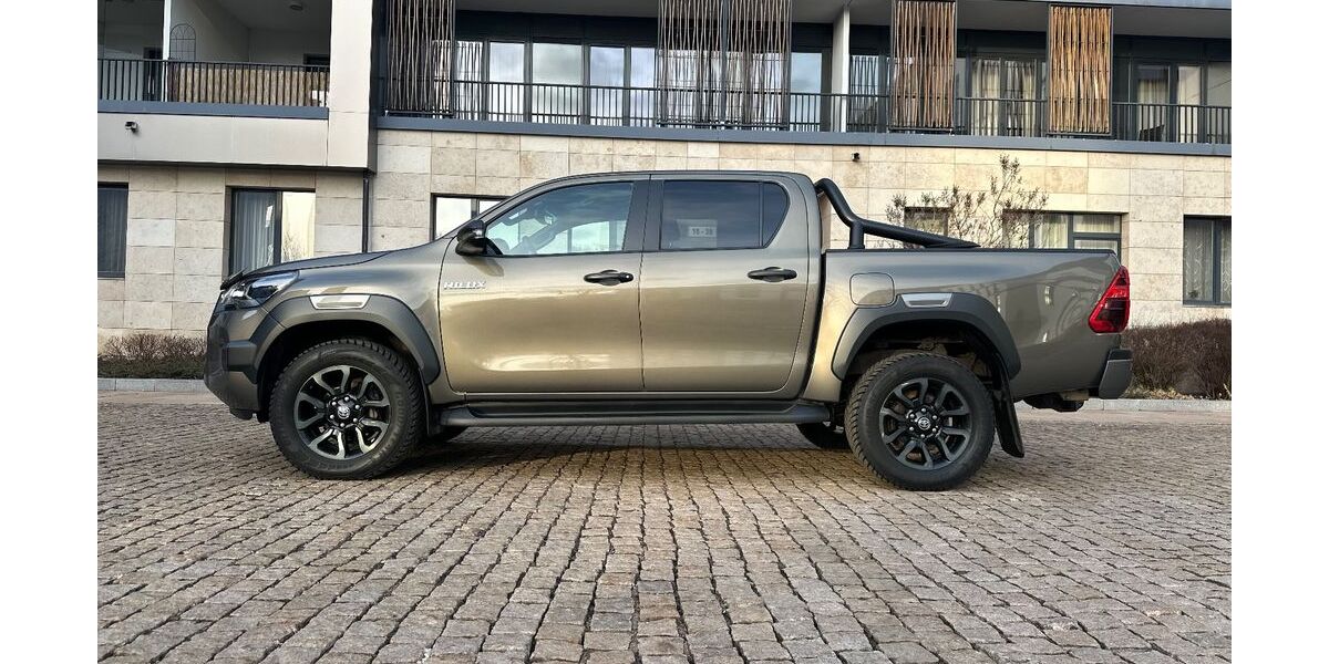 Toyota Hilux 32.887 km 54.595 € Garbsen 30826