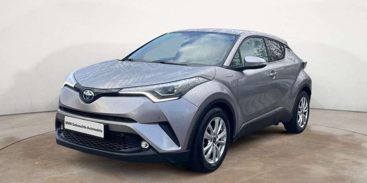 Toyota Corolla 83.000 km 17.989 &euro; Soest 59494