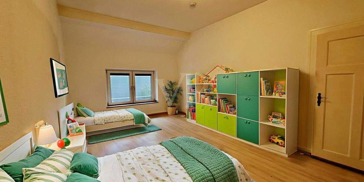 Etagenwohnung Velbert Mitte - 4 Zimmer, 116 m&sup2;, 245.000&euro; | Angebot:24544902