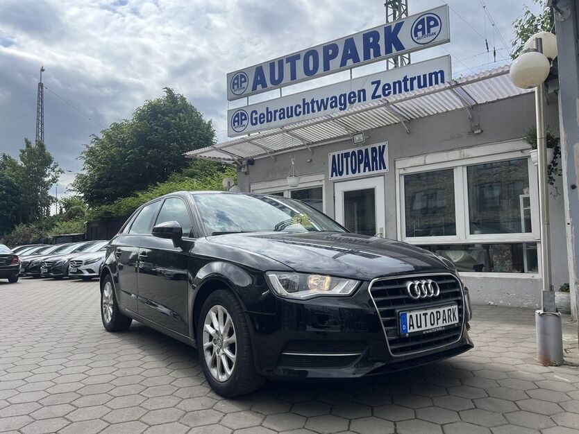 Audi A3 204.000 km 10.400 € Hamburg 20097