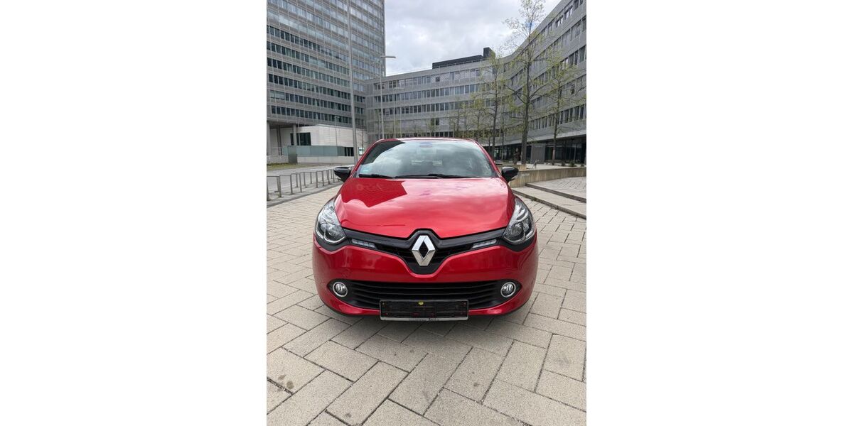 Renault Clio 76.000 km 7.300 &euro; München 80637