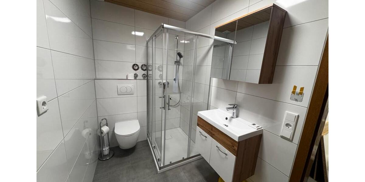 Dachgeschoßwohnung Kirchham - 1 Zimmer, 27 m&sup2;, 500&euro; | Angebot:26035507