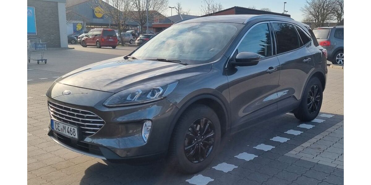 Ford Kuga 58.000 km 19.000 &euro; Winsen Aller 29308