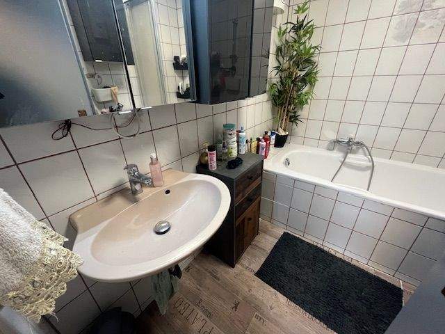 Etagenwohnung Oberndorf am Neckar Oberndorf - 4 Zimmer, 91 m&sup2;, 199.000&euro; | Angebot:25741572