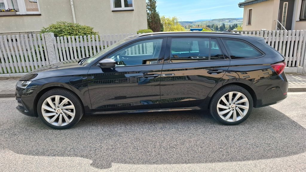Skoda Octavia 99.800 km 18.700 &euro; Reichenbach 08468