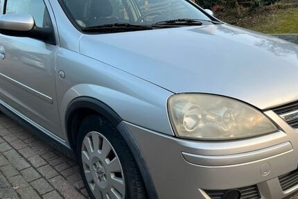 Opel Corsa 143.000 km 1.690 &euro; Meschede 59872