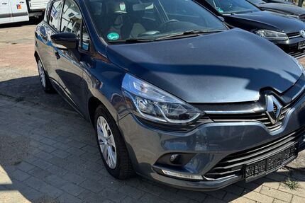 Renault Clio 79.000 km 8.950 &euro; Neustrelitz 17235