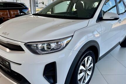 Kia Stonic 22.030 km 19.880 € Bad Doberan 18209