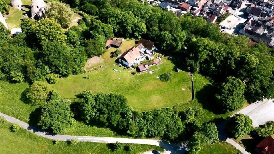 Einfamilienhaus Bad Karlshafen - 12 Zimmer, 210 m&sup2;, 285.000&euro; | Angebot:27127040