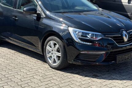 Renault Megane 51.257 km 10.990 &euro; Neumünster 24539