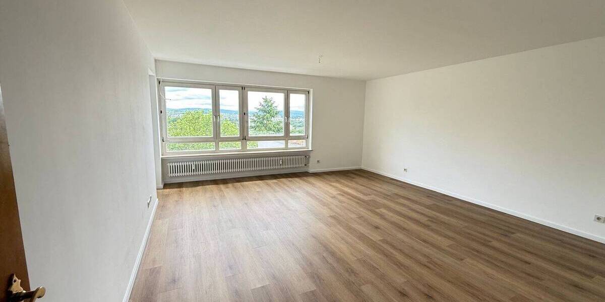 Etagenwohnung Kassel Fasanenhof - 3 Zimmer, 118 m&sup2;, 1.125&euro; | Angebot:26912776