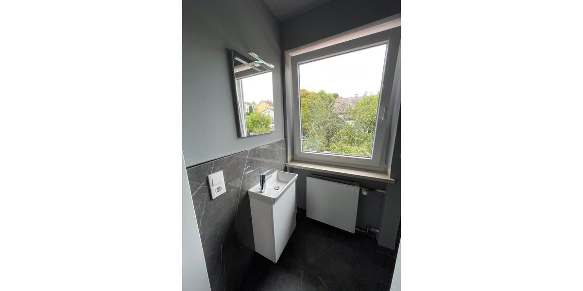 Doppelhaushälfte Bad Abbach - 5 Zimmer, 130 m&sup2;, 1.900&euro; | Angebot:25399314