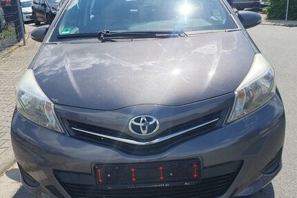 Toyota Yaris 160.000 km 6.500 &euro; Bickenbach 64404
