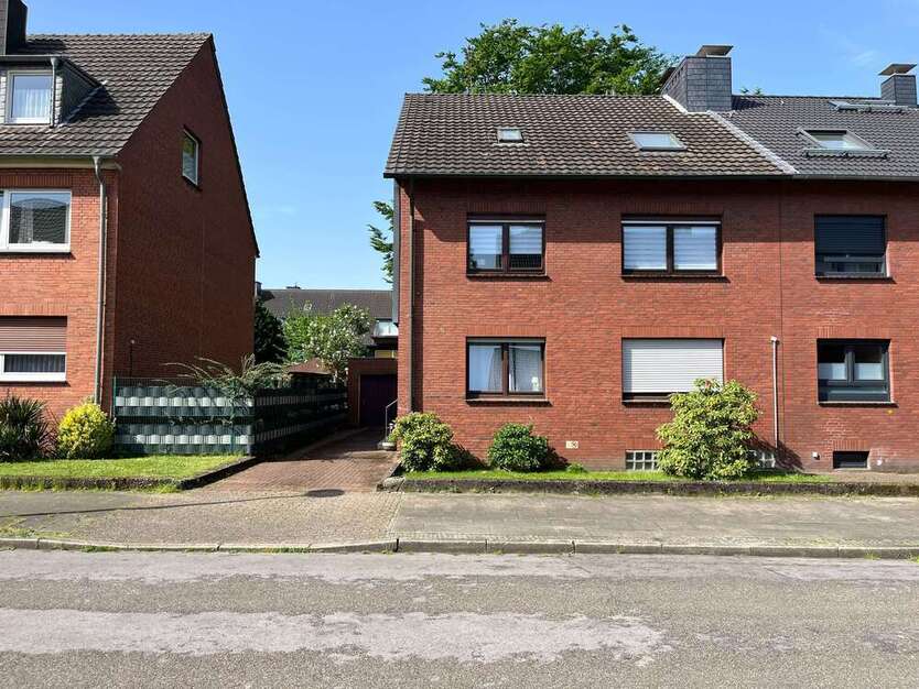 Haus zum Kaufen in Oberhausen 349.000 € 146 m²
