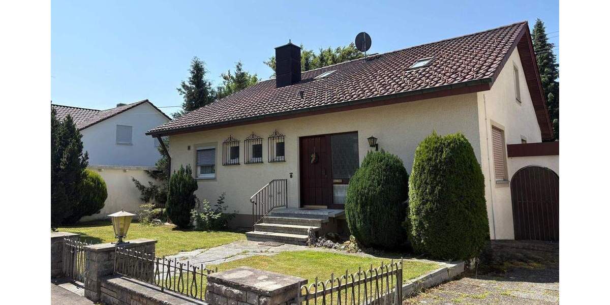 Einfamilienhaus Sigmaringen - 9 Zimmer, 200 m&sup2;, 260.000&euro; | Angebot:25524230