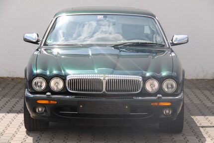 Jaguar Daimler 129.500 km 39.999 &euro; Heppenheim 64646