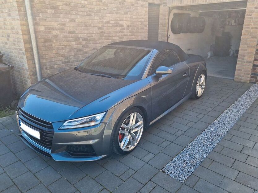 TT