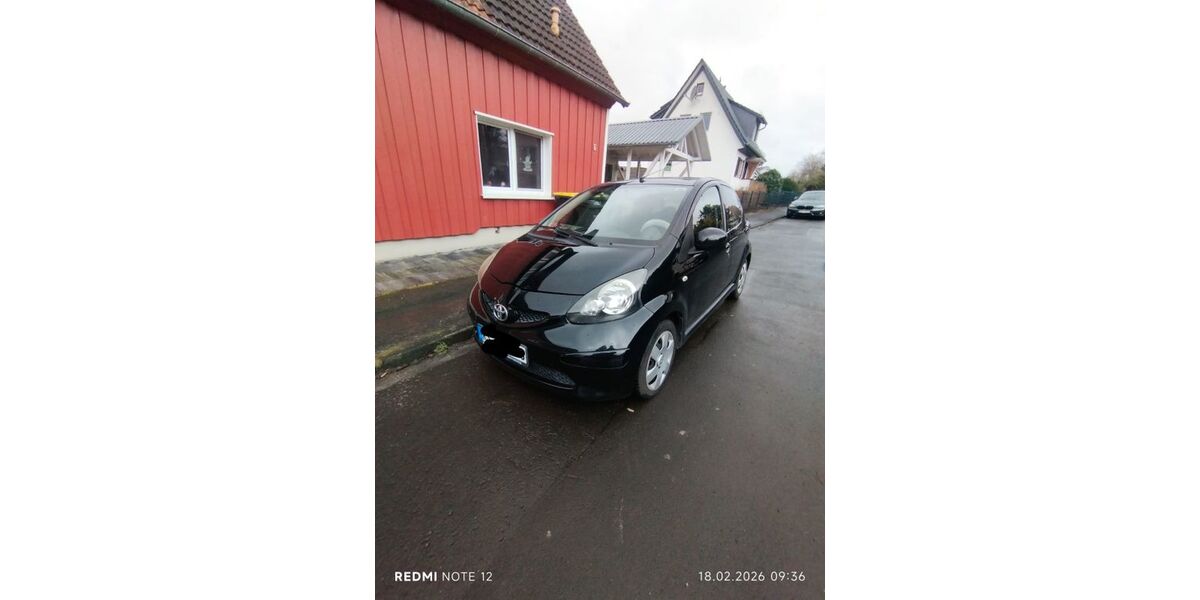 Toyota Aygo (X) 160.000 km 2.199 &euro; Kassel 34123
