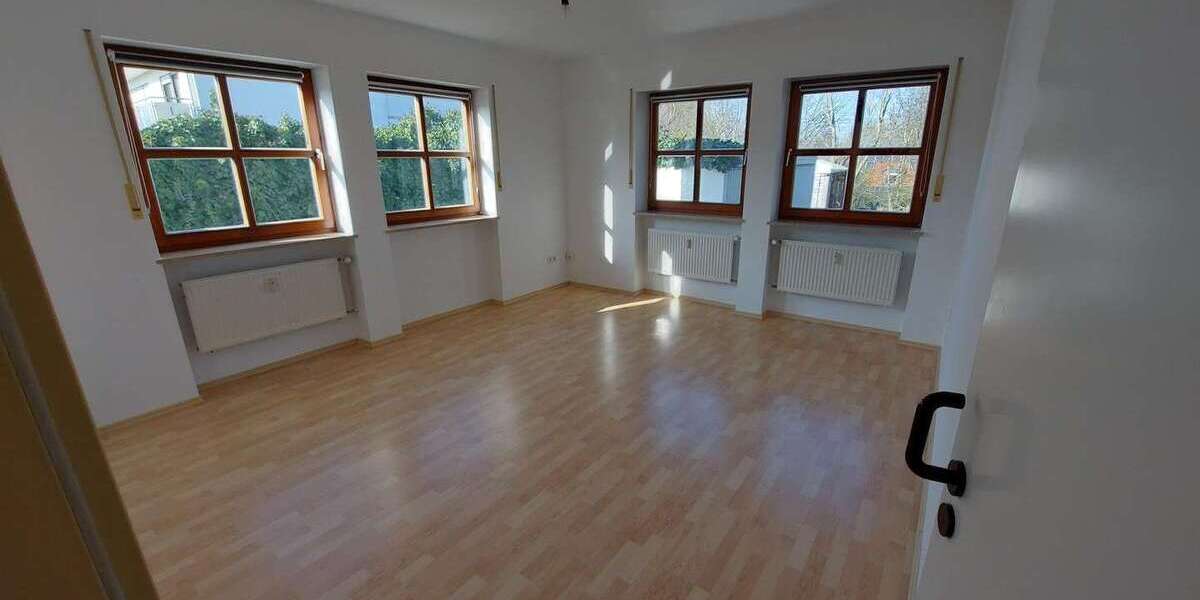 Wohnung zum Mieten in Bogen 640 € 74.5 m² 2 zimmer
