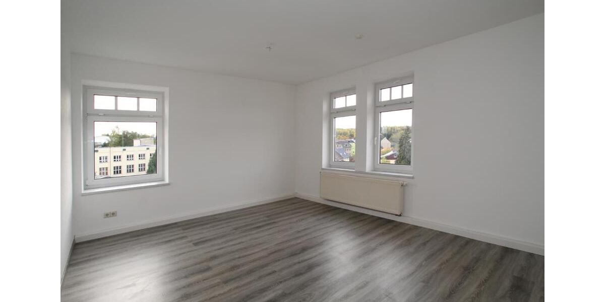 Etagenwohnung Zschopau - 2 Zimmer, 62 m&sup2;, 300&euro; | Angebot:26109536