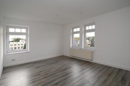 Wohnung Zschopau - 2 Zimmer, 62 m&sup2;, 300&euro; | Angebot:26109536