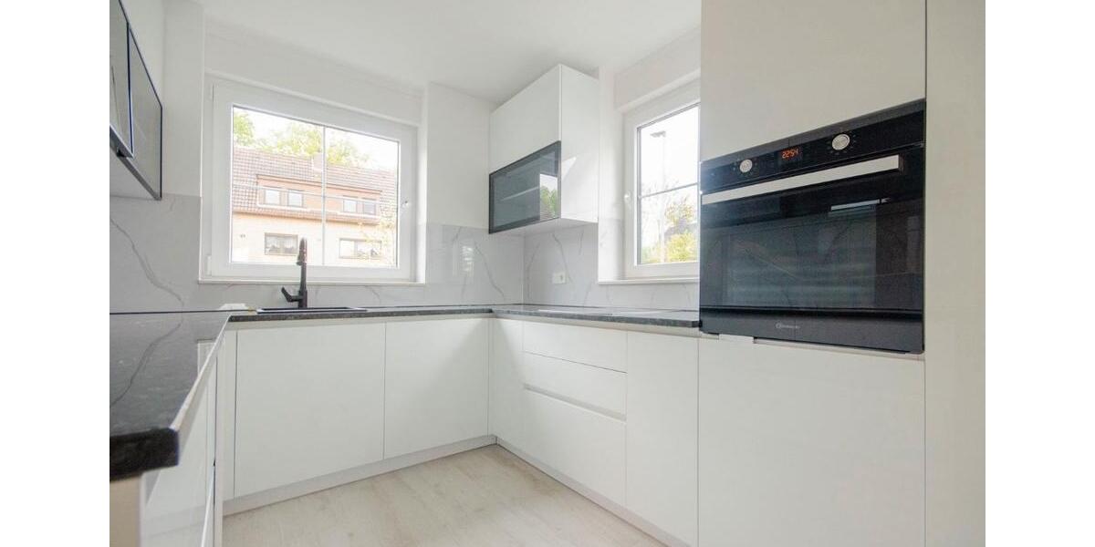 Doppelhaushälfte Lohmar - 7 Zimmer, 200 m&sup2;, 2.500&euro; | Angebot:26677615