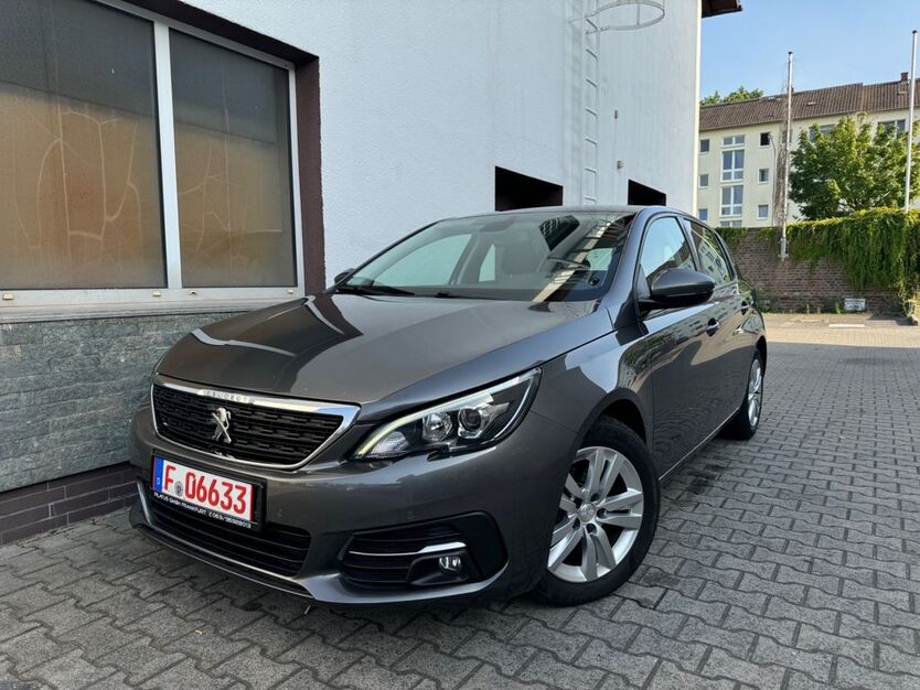 Peugeot 308 121.000 km 8.499 € Frankfurt am Main 60326