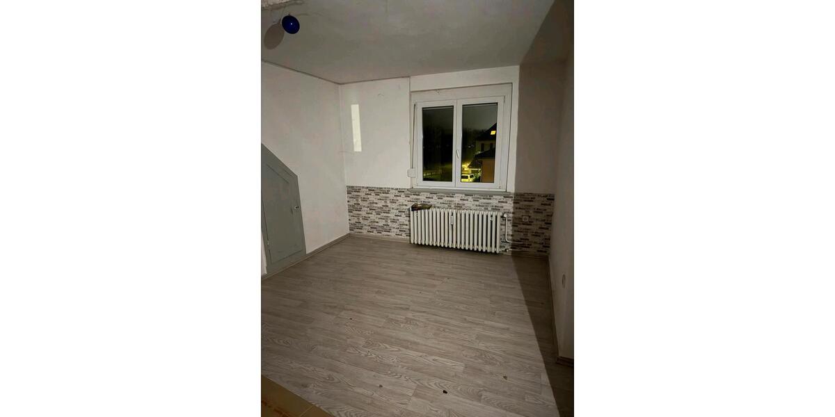 Etagenwohnung Neuenburg am Rhein - 3.5 Zimmer, 84 m&sup2;, 890&euro; | Angebot:25165025